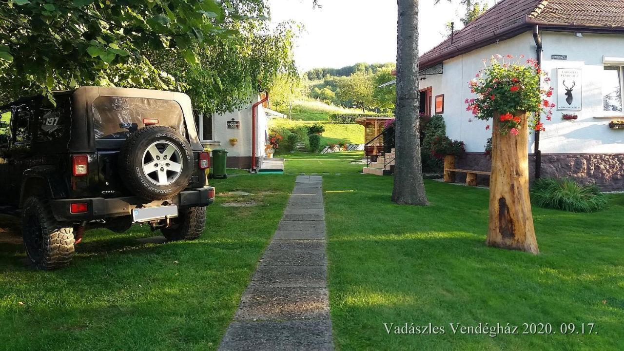 Vadászles Vendégház Bukkszentmarton Extérieur photo