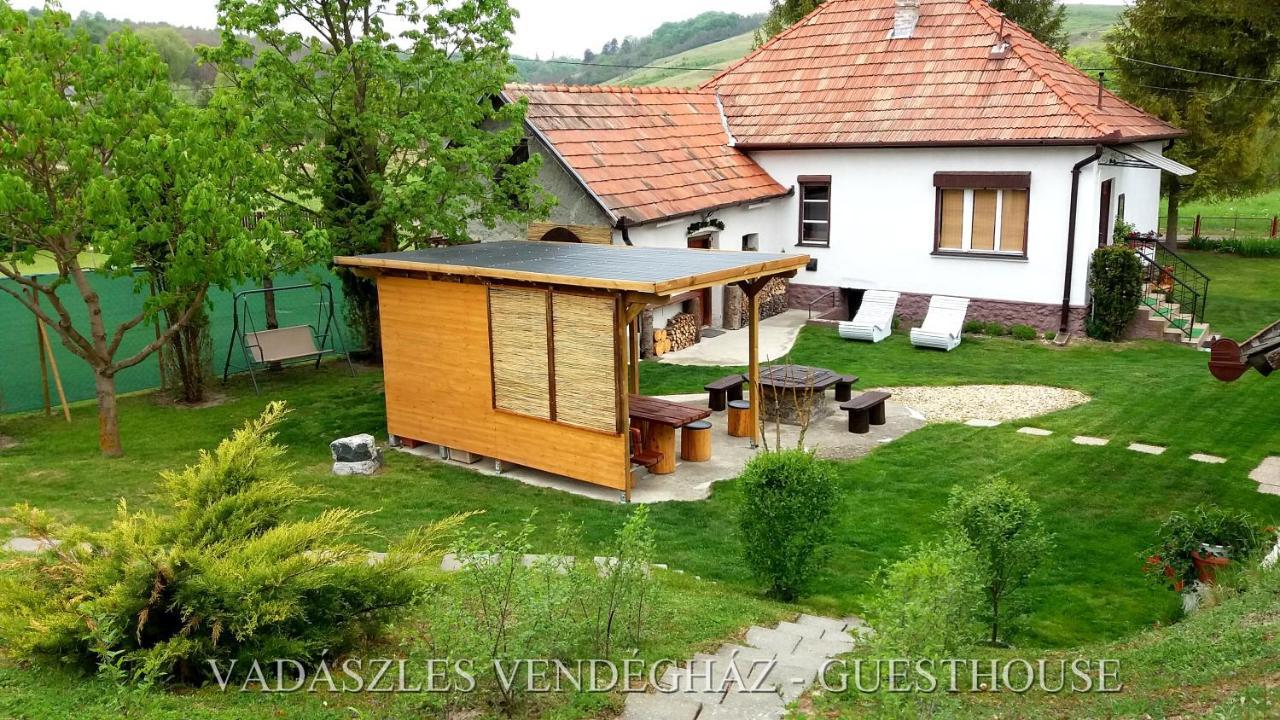 Vadászles Vendégház Bukkszentmarton Extérieur photo